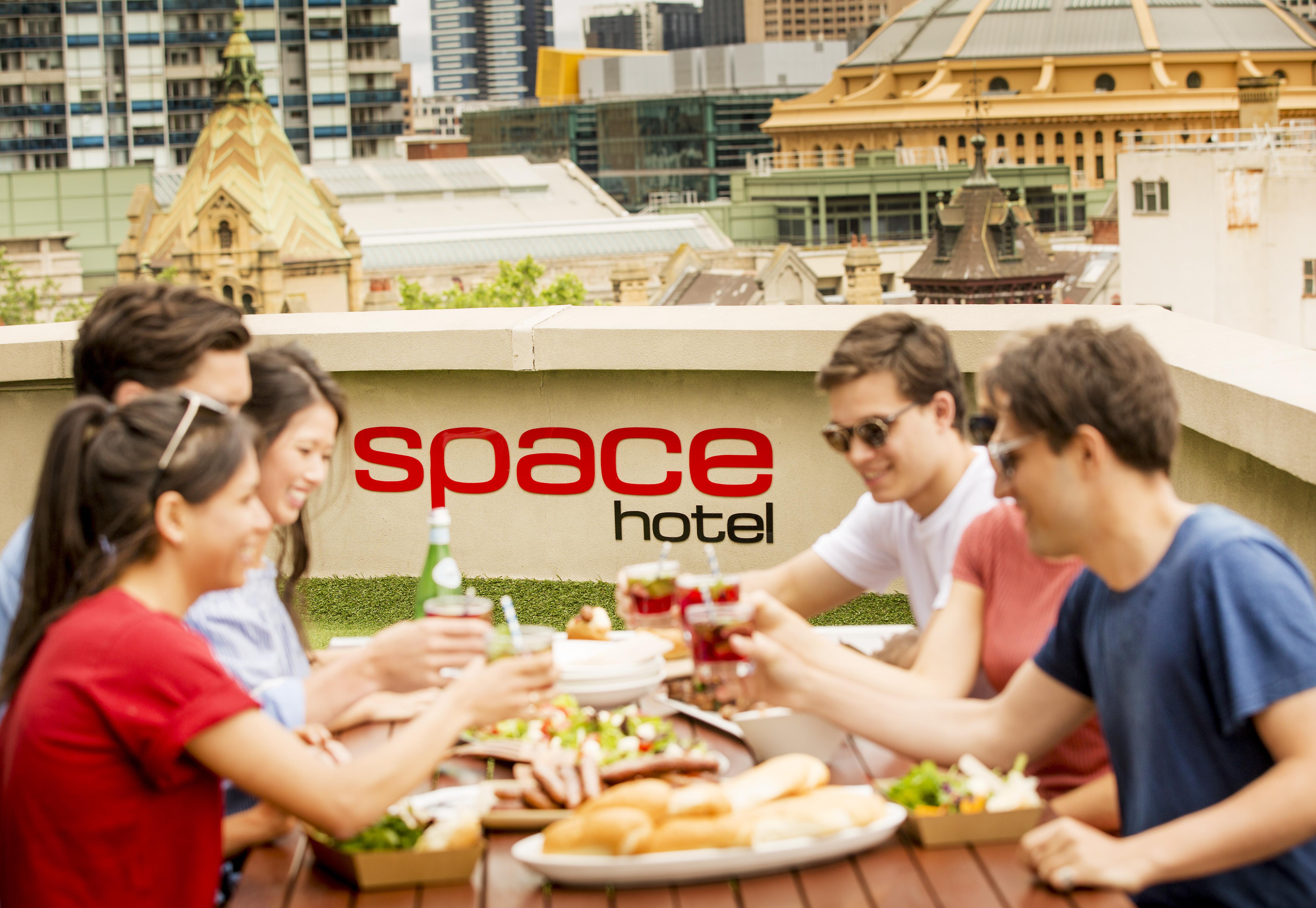 Space Hotel Melbourne Eksteriør bilde